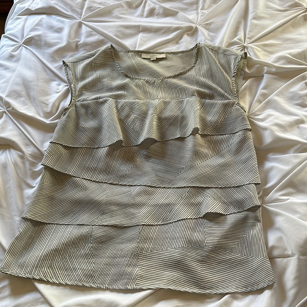 Loft Capped Sleeve Ruffle Shell (M)